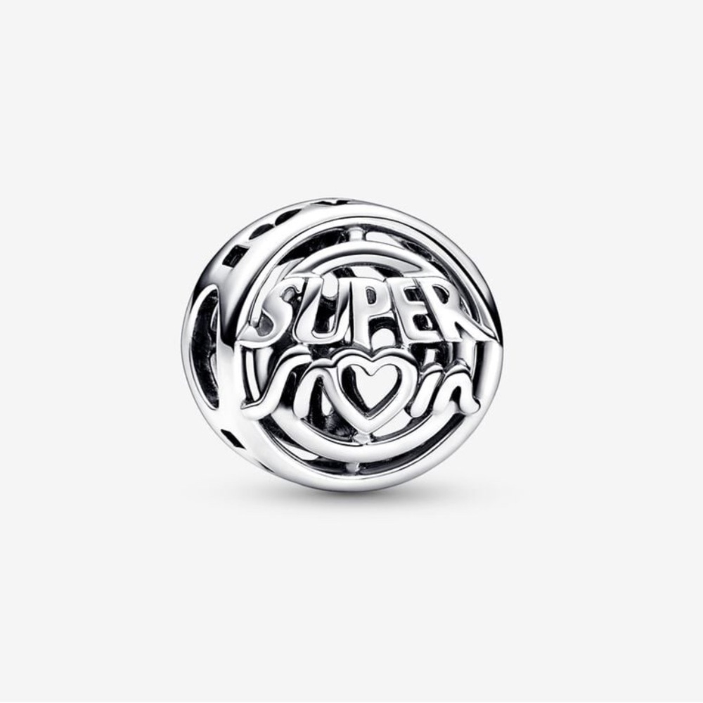Mom Hero Openwork Charm